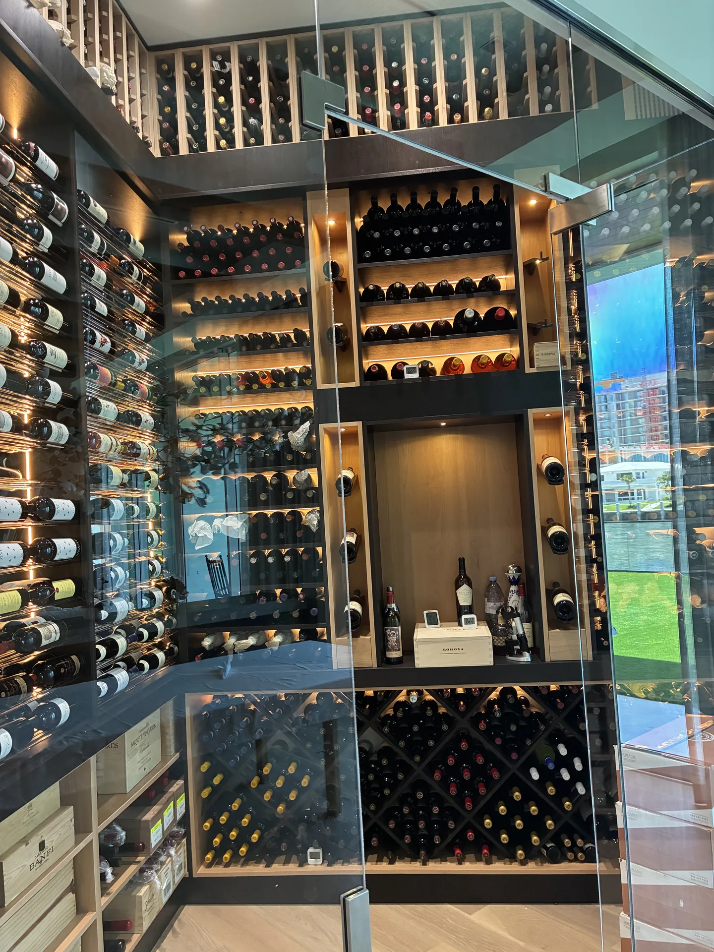 View 1 - The Hillsboro Glass Rod Lounge